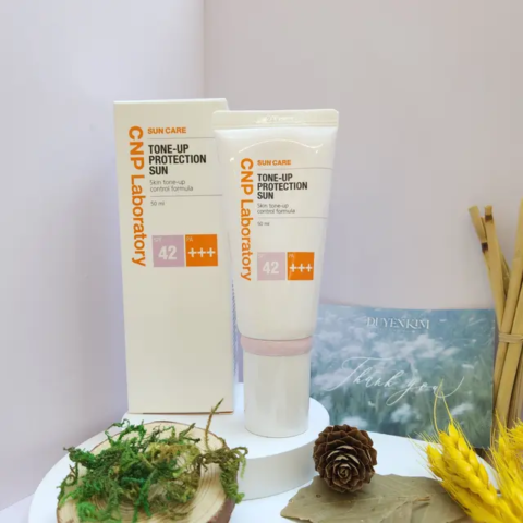 Kem chống nắng CNP